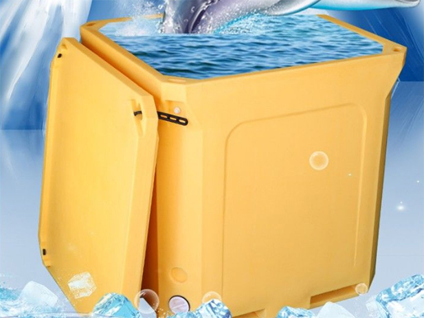 pe-rotomolded-seafood-container