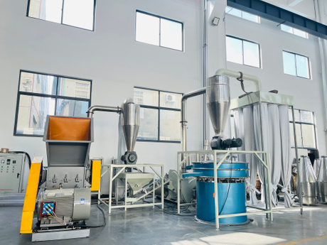 plastic crushing and grinding production line
