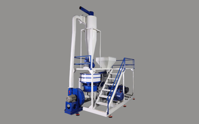 plastic pulverizer